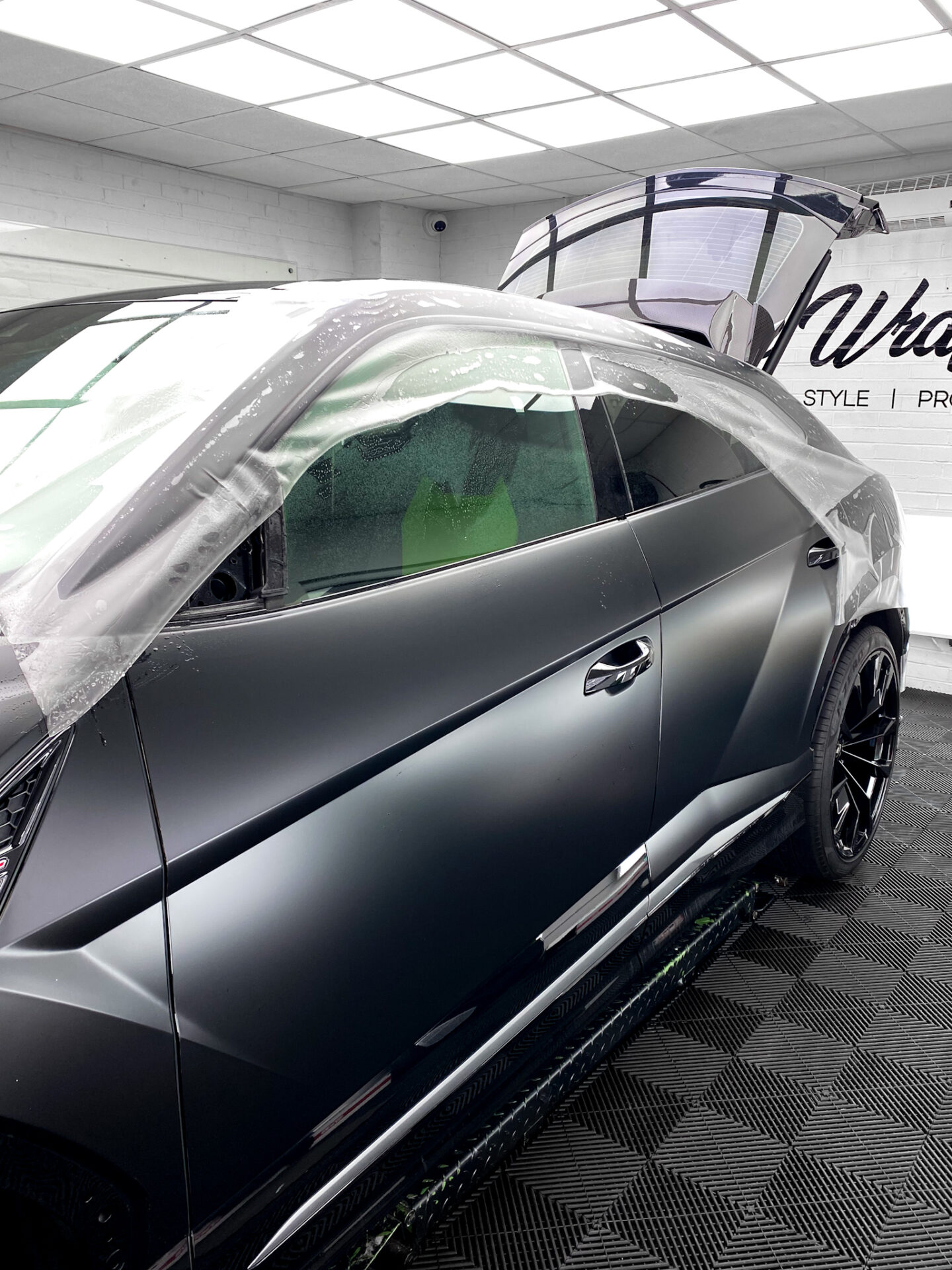 Pre Cut Ppf Lamborghini Urus 2022 main image 1