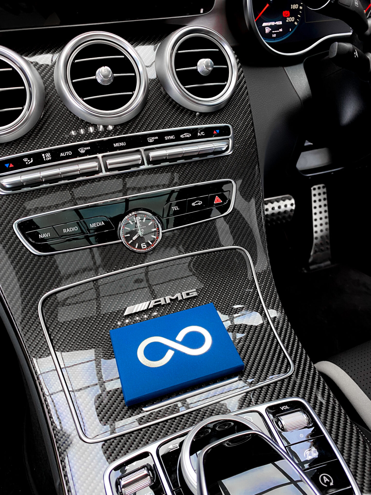 Norev : Mercedes-AMG GT Série Noire │ 2021 - Bleu métallisé | Modélisme