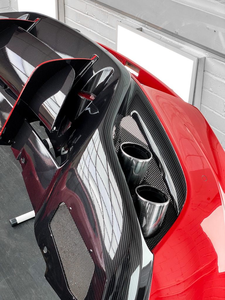 Ferrari FF - Gloss Carbon Fibre Rear Diffuser - Personal Wrapping Project