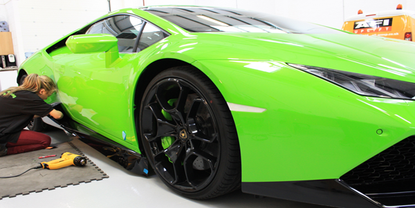 vinyl detailing